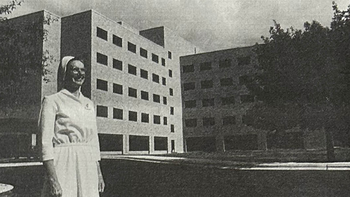 1981 | New St. Mary's Hospital Medical Center Opens