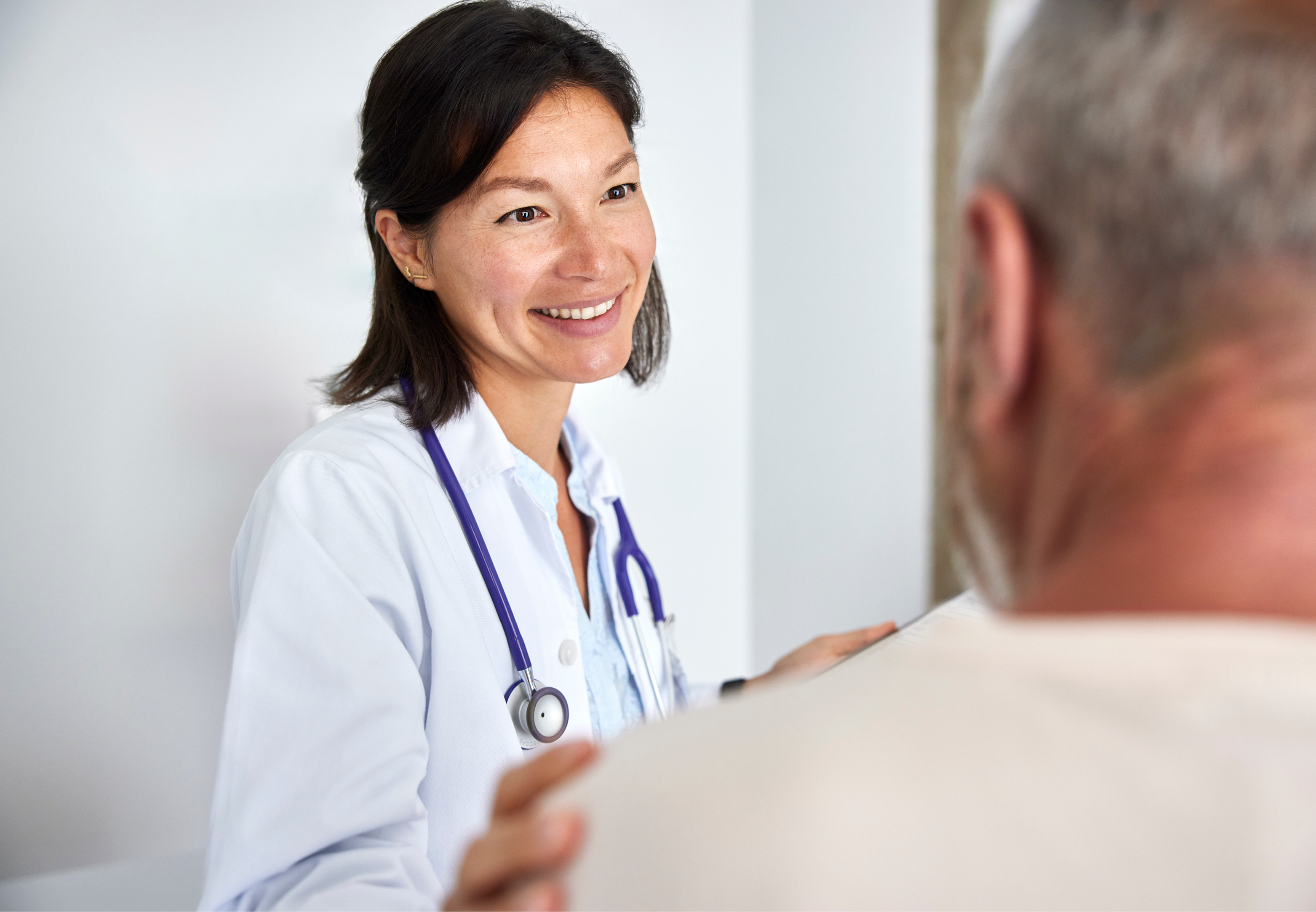 patient nurse having a conversation