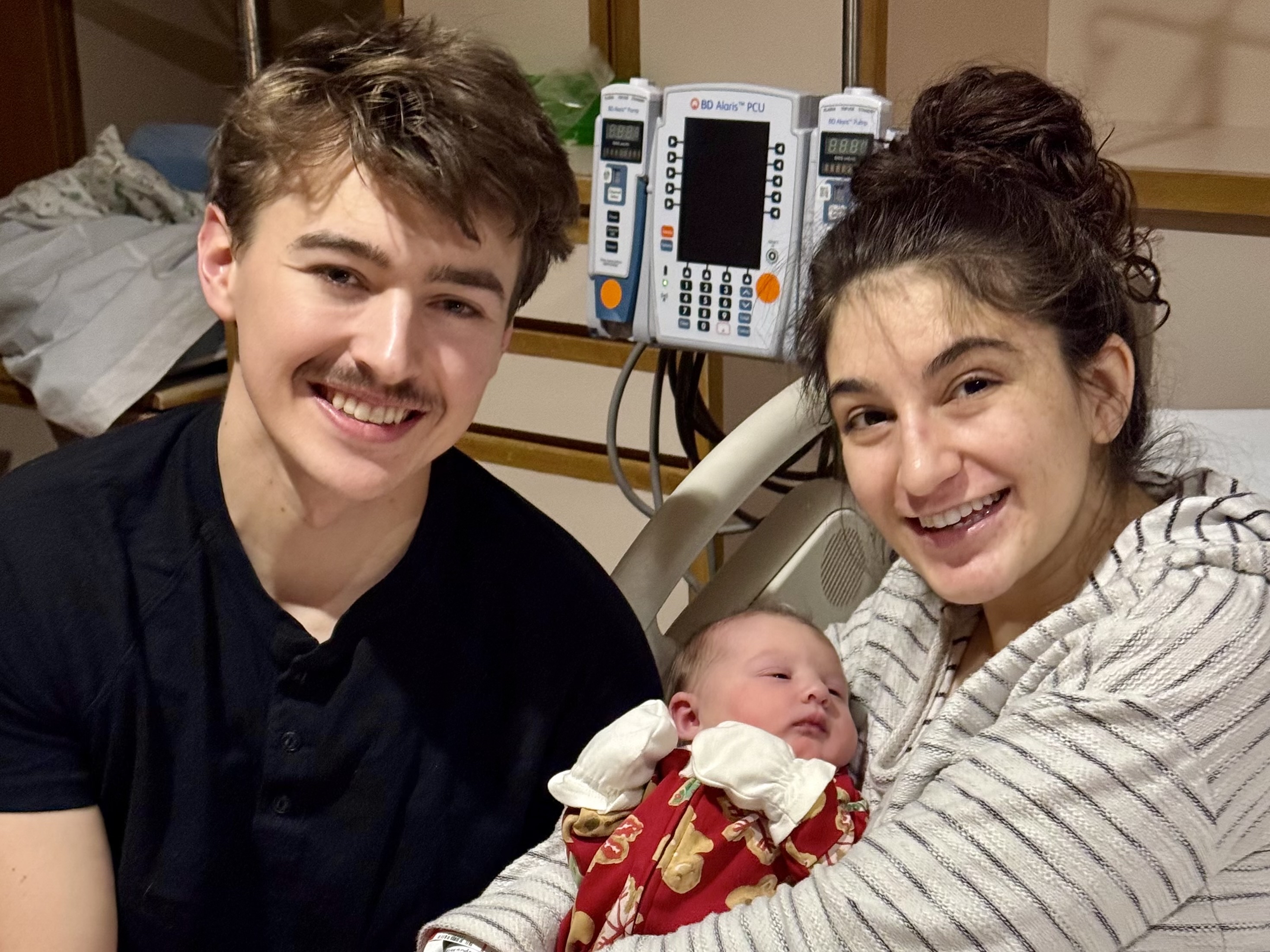 HSHS St. Nicholas Hospital welcomes first baby of 2026