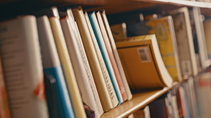 Auxiliary Hosting Used Book Sale