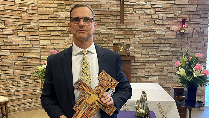 New Chief Medical Officer Honored with Commissioning