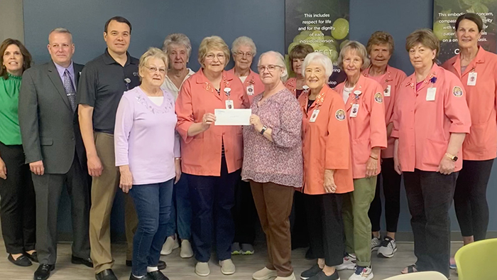 Auxiliary donates $27,000 to Foundation
