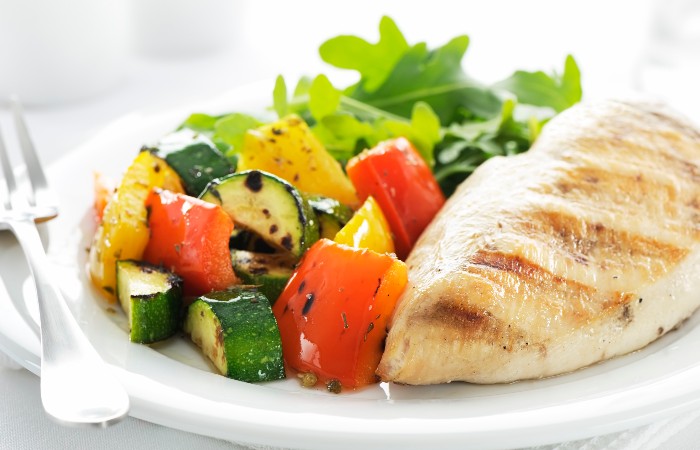 Healthy eating and indulging in your favorite foods can go hand-in-hand this holiday season