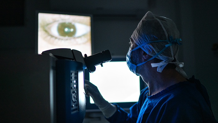 Advanced Surgical Technology Helps Eliminate Cataracts