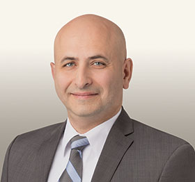 Edgard Badine, MBA, MD, Medical Oncologist and Hematologist headshot